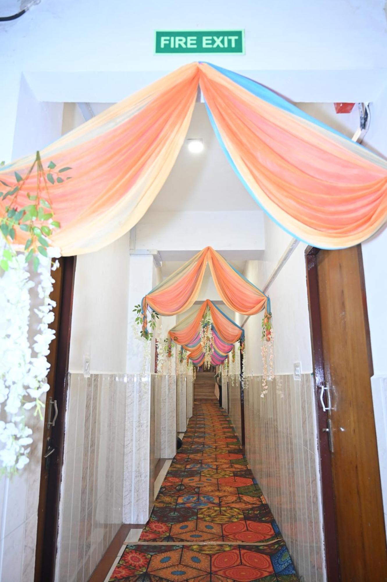 Hotel Dileep42 Lucknow Exterior photo