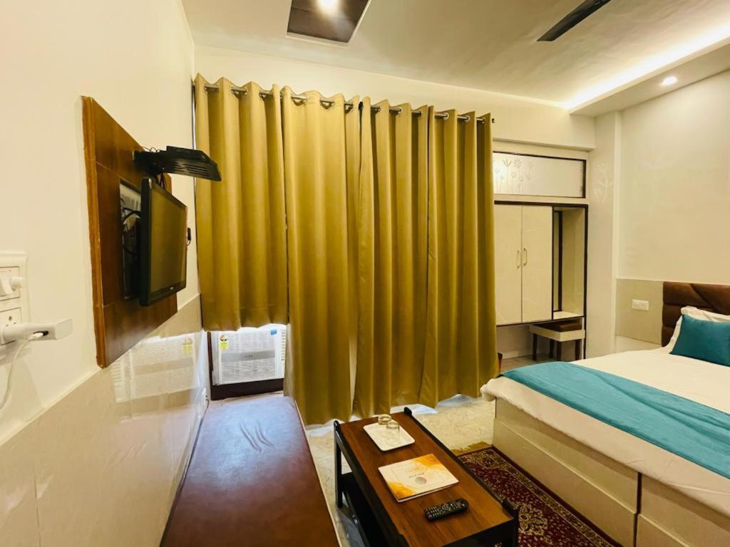 Hotel Dileep42 Lucknow Exterior photo