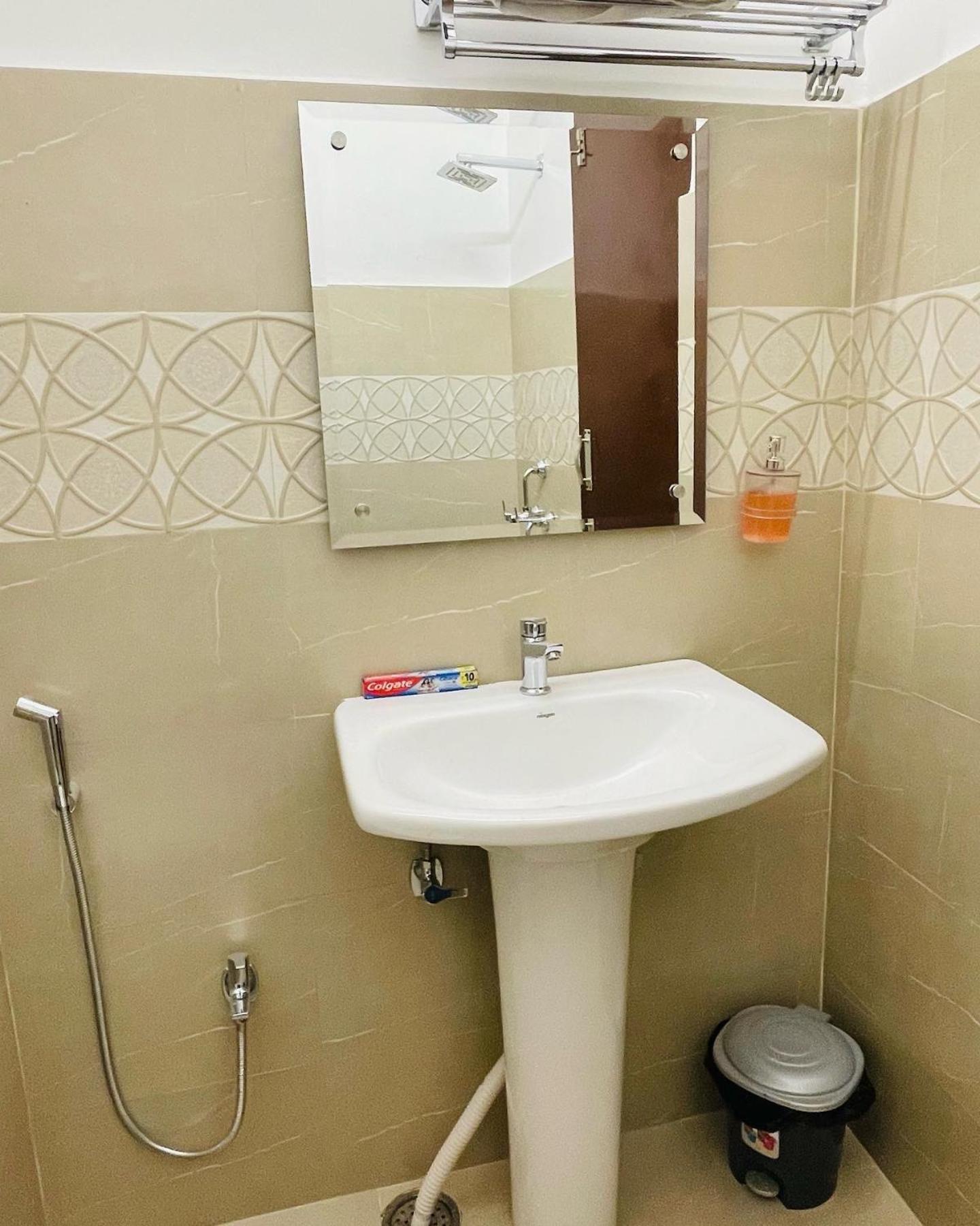 Hotel Dileep42 Lucknow Exterior photo