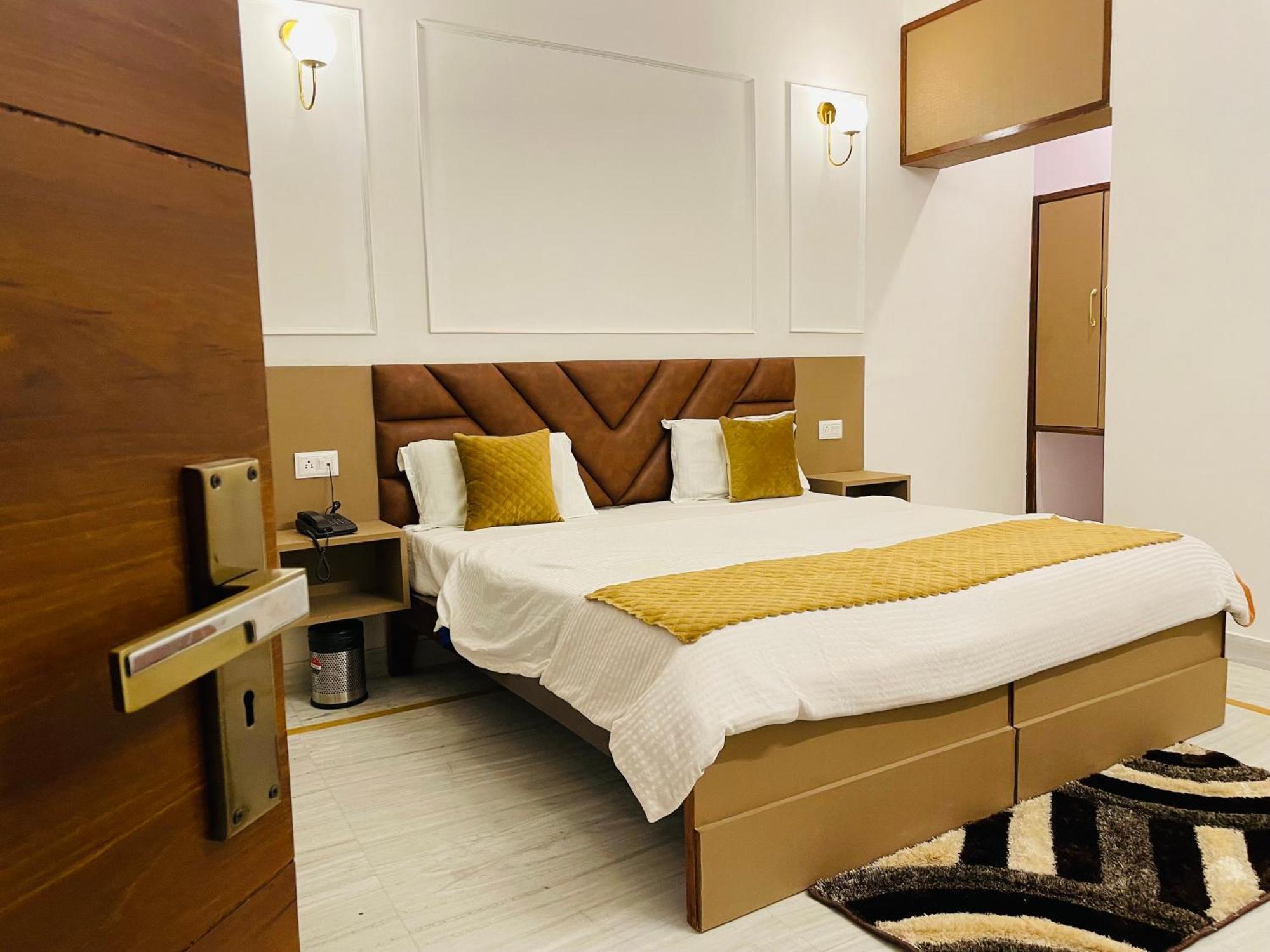 Hotel Dileep42 Lucknow Exterior photo